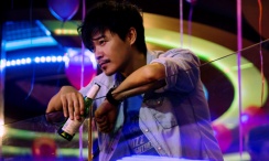 午夜国产情侣拍视频